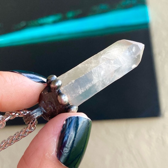 Natural raw clear crystal quartz gemstone boho goth stone charm steel necklace - Picture 8 of 16